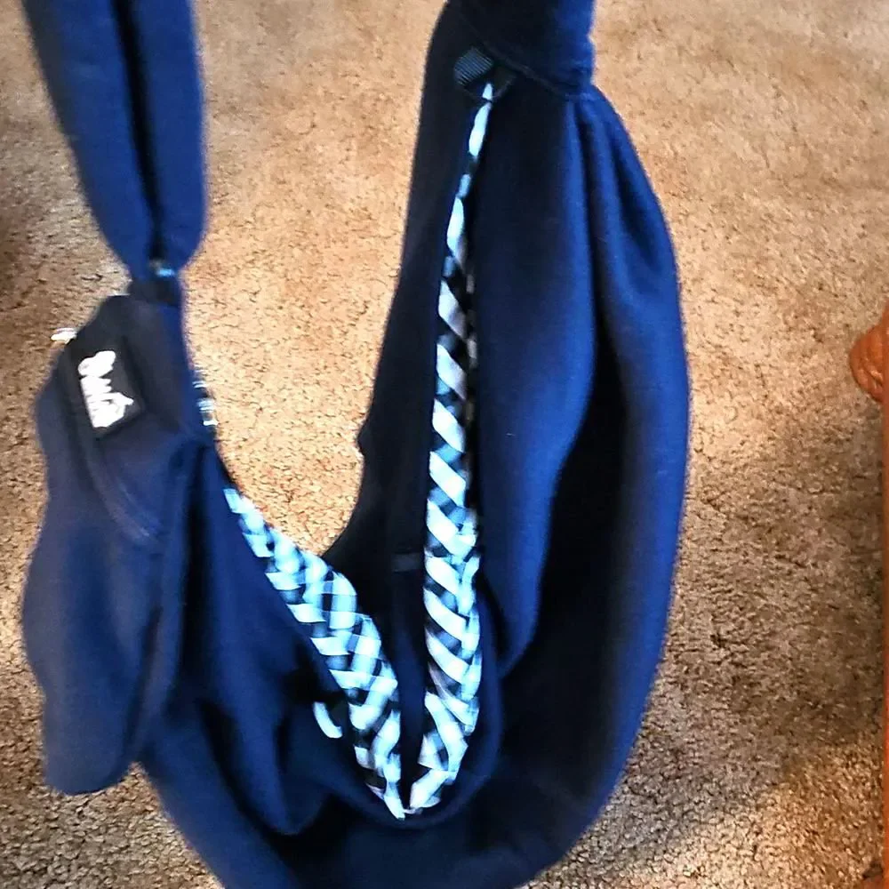Pet Carrier Navy Blue With Blavk And White Checked Interior N w/o T